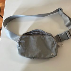 Grey LuLu belt bag *USED*. In great condition with a small spot.